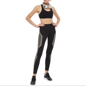 KORAL Activewear NWT Women's XS Blue Leggings Drive High Rise Serpentine Leg KORAL Activewear NWT Women's XS Blue Leggings Drive High Rise Serpentine Leg